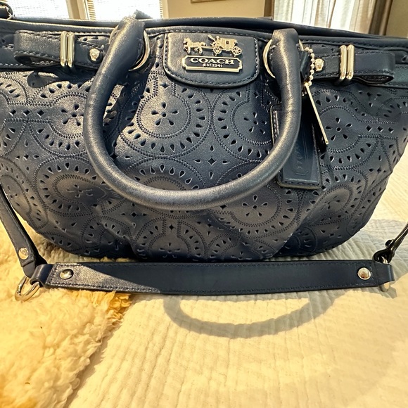 Coach - Picture 12 of 12